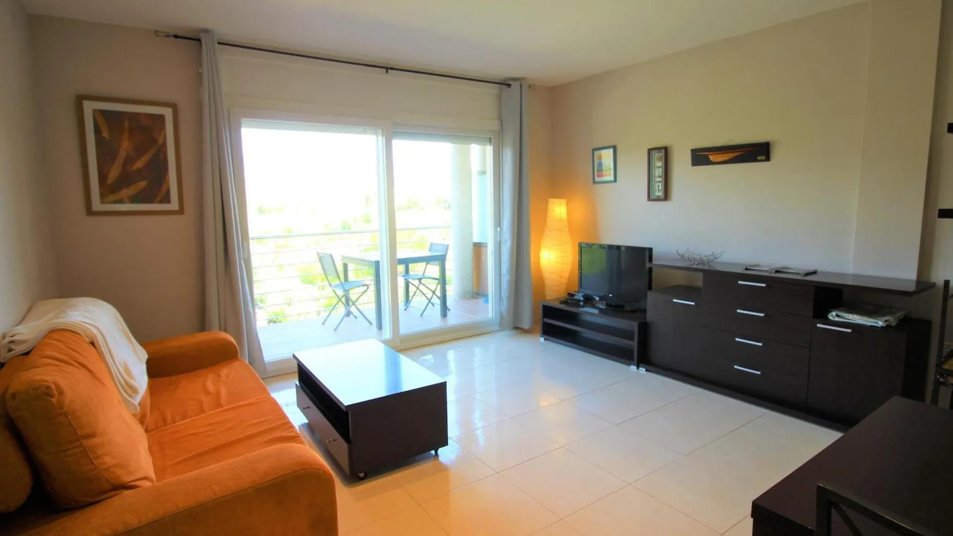 Acogedor Apto A 100M De La Playa Del Port, Con Garaje Y Vistas A La Montana - Es-228-2 Llança